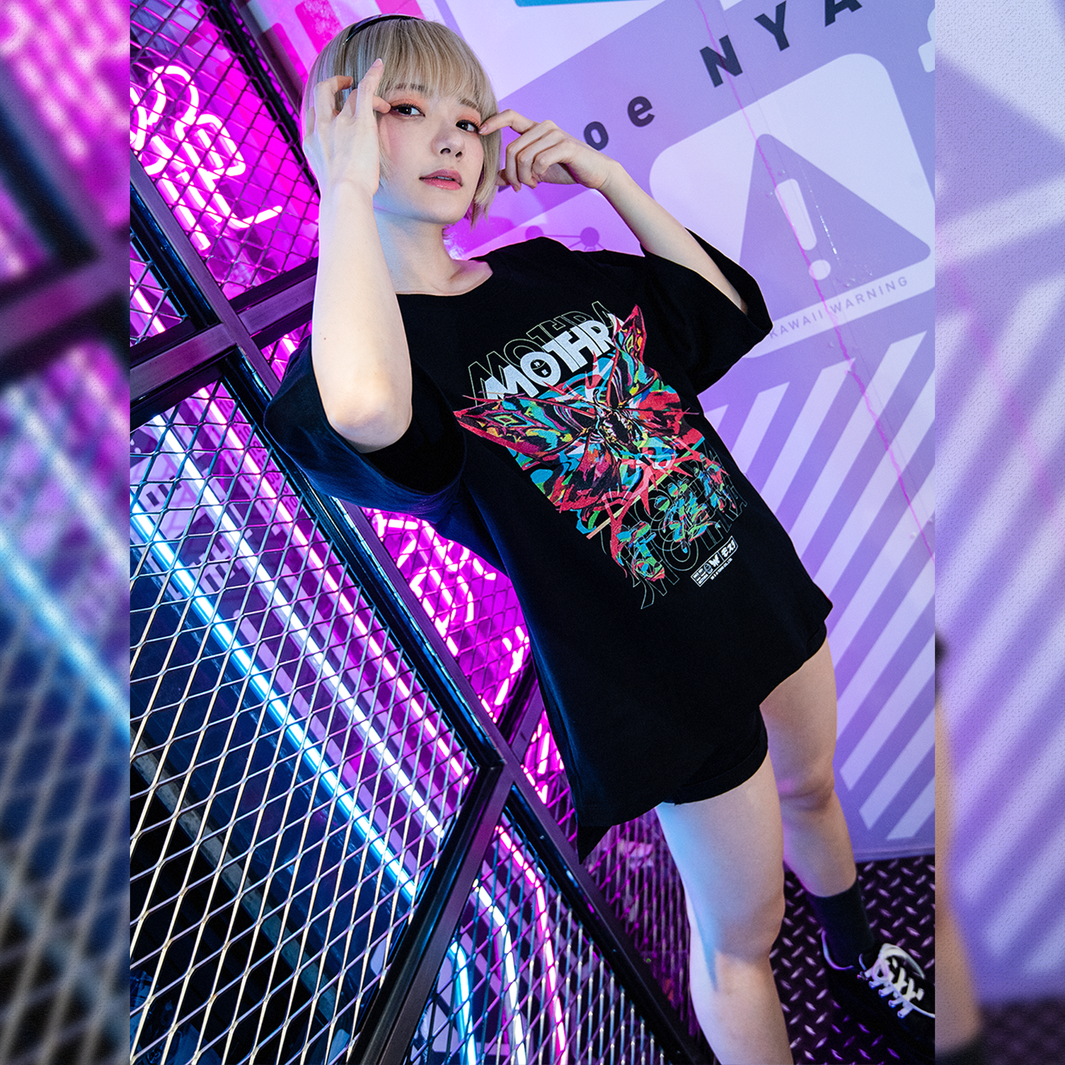 ゴジラ【モスラ ver.LAM】Tシャツ body:BLKポーチ＆ステッカー付き